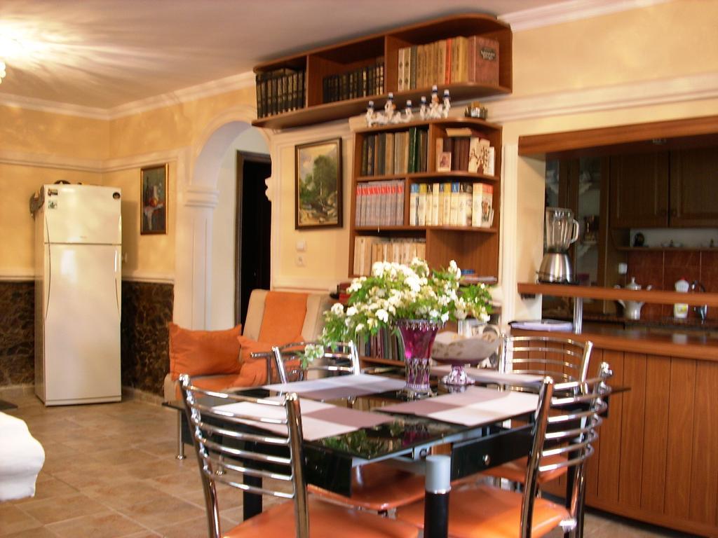 Deluxe Guest House ควาเรียที ห้อง รูปภาพ