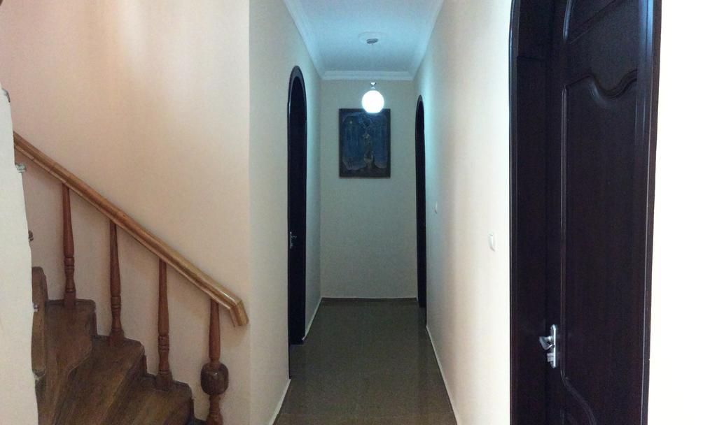 Deluxe Guest House ควาเรียที ภายนอก รูปภาพ