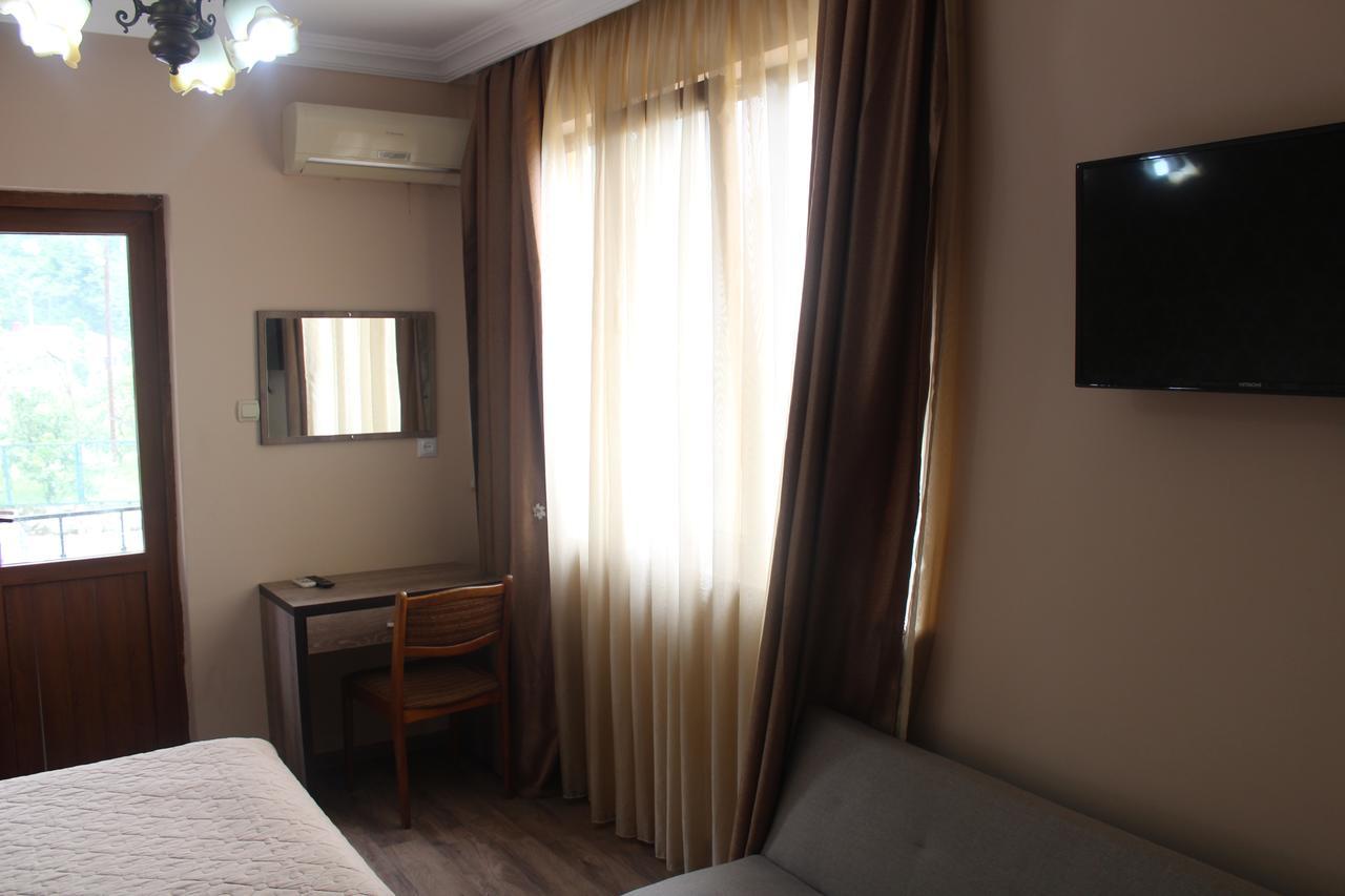 Deluxe Guest House ควาเรียที ภายนอก รูปภาพ