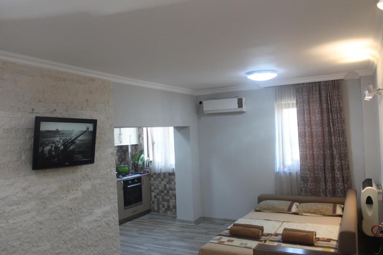 Deluxe Guest House ควาเรียที ภายนอก รูปภาพ