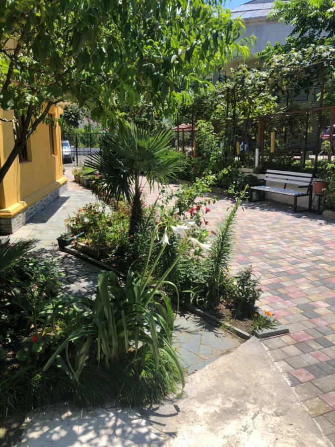 Deluxe Guest House ควาเรียที ภายนอก รูปภาพ